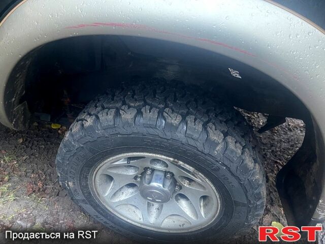 Чорний Міцубісі Паджеро Спорт, об'ємом двигуна 3 л та пробігом 185 тис. км за 6500 $, фото 7 на Automoto.ua