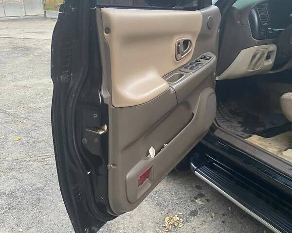 Чорний Міцубісі Паджеро Спорт, об'ємом двигуна 3 л та пробігом 280 тис. км за 4500 $, фото 8 на Automoto.ua