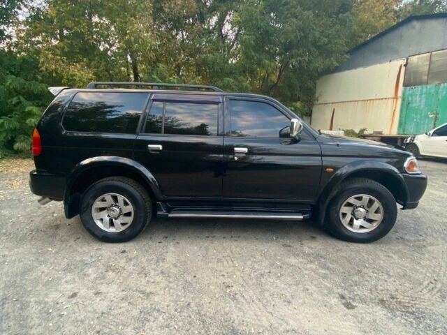 Чорний Міцубісі Паджеро Спорт, об'ємом двигуна 3 л та пробігом 280 тис. км за 4500 $, фото 3 на Automoto.ua