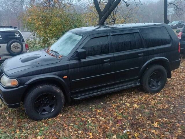 Чорний Міцубісі Паджеро Спорт, об'ємом двигуна 0 л та пробігом 400 тис. км за 4057 $, фото 1 на Automoto.ua