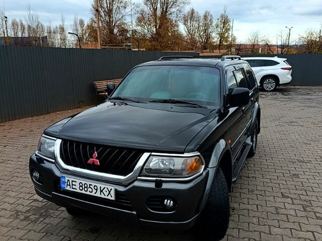 Чорний Міцубісі Паджеро Спорт, об'ємом двигуна 3 л та пробігом 270 тис. км за 6200 $, фото 8 на Automoto.ua