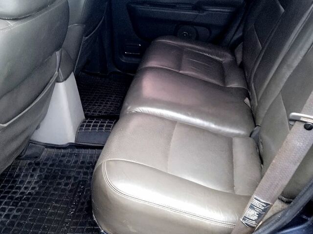 Чорний Міцубісі Паджеро Спорт, об'ємом двигуна 2.5 л та пробігом 207 тис. км за 7000 $, фото 5 на Automoto.ua