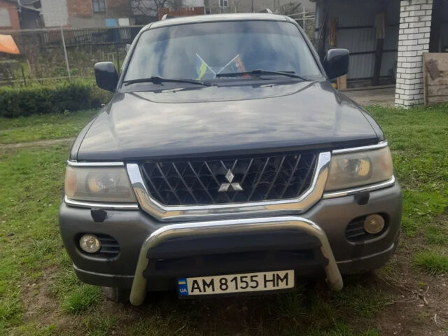 Черный Мицубиси Паджеро Спорт, объемом двигателя 3 л и пробегом 230 тыс. км за 8000 $, фото 3 на Automoto.ua