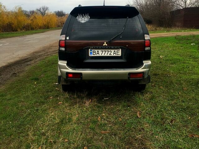 Чорний Міцубісі Паджеро Спорт, об'ємом двигуна 3 л та пробігом 383 тис. км за 7000 $, фото 5 на Automoto.ua