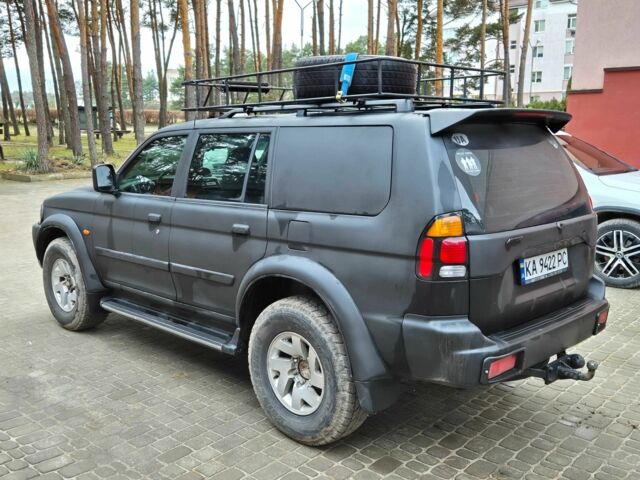 Чорний Міцубісі Паджеро Спорт, об'ємом двигуна 3 л та пробігом 375 тис. км за 6450 $, фото 7 на Automoto.ua