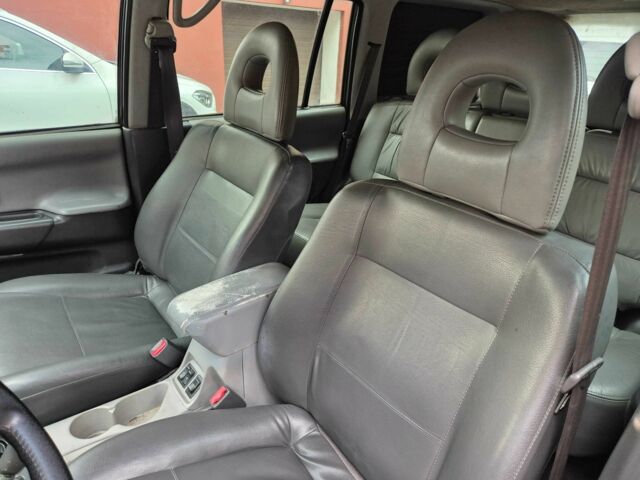 Чорний Міцубісі Паджеро Спорт, об'ємом двигуна 3 л та пробігом 375 тис. км за 6450 $, фото 9 на Automoto.ua