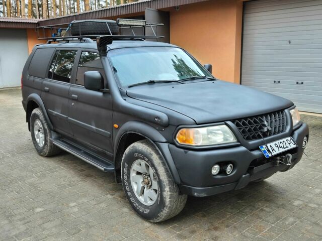 Чорний Міцубісі Паджеро Спорт, об'ємом двигуна 3 л та пробігом 375 тис. км за 6450 $, фото 5 на Automoto.ua