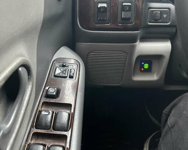 Черный Мицубиси Паджеро Спорт, объемом двигателя 3 л и пробегом 300 тыс. км за 5300 $, фото 16 на Automoto.ua