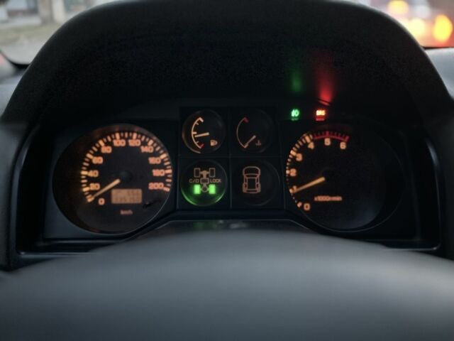 Чорний Міцубісі Паджеро Спорт, об'ємом двигуна 3.2 л та пробігом 200 тис. км за 3700 $, фото 13 на Automoto.ua