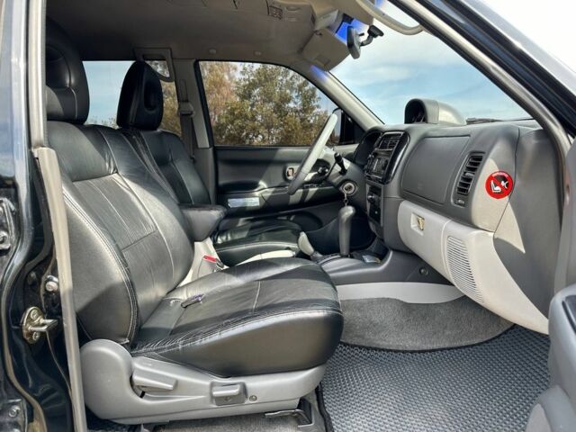 Черный Мицубиси Паджеро Спорт, объемом двигателя 3 л и пробегом 250 тыс. км за 8300 $, фото 23 на Automoto.ua