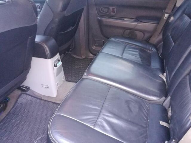 Черный Мицубиси Паджеро Спорт, объемом двигателя 2.5 л и пробегом 239 тыс. км за 2950 $, фото 7 на Automoto.ua