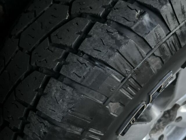 Чорний Міцубісі Паджеро Спорт, об'ємом двигуна 3.2 л та пробігом 200 тис. км за 3700 $, фото 14 на Automoto.ua