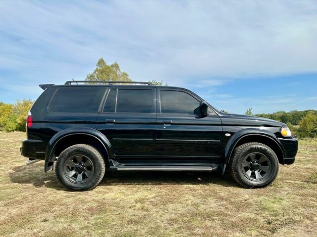 Черный Мицубиси Паджеро Спорт, объемом двигателя 3 л и пробегом 250 тыс. км за 8300 $, фото 9 на Automoto.ua