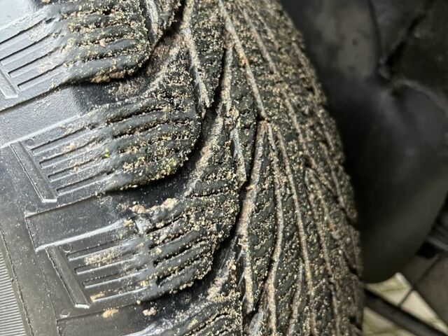 Чорний Міцубісі Паджеро Спорт, об'ємом двигуна 3 л та пробігом 200 тис. км за 5500 $, фото 14 на Automoto.ua