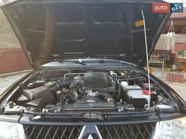 Черный Мицубиси Паджеро Спорт, объемом двигателя 3 л и пробегом 176 тыс. км за 8950 $, фото 33 на Automoto.ua