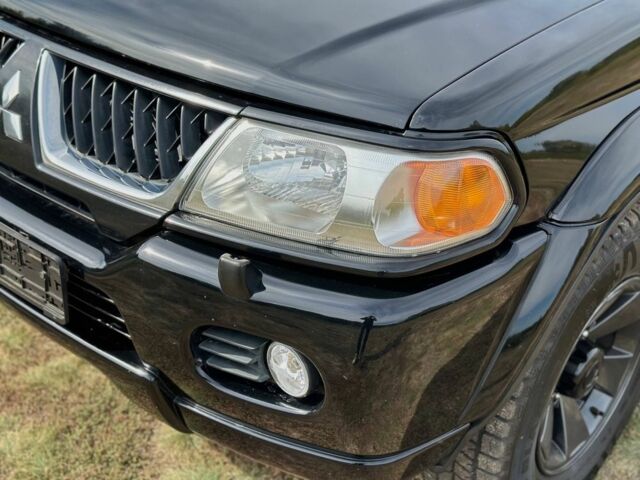 Черный Мицубиси Паджеро Спорт, объемом двигателя 3 л и пробегом 250 тыс. км за 8300 $, фото 10 на Automoto.ua