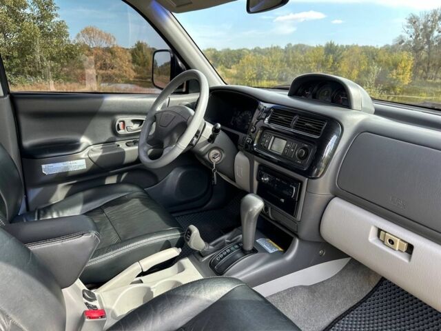 Черный Мицубиси Паджеро Спорт, объемом двигателя 3 л и пробегом 250 тыс. км за 8300 $, фото 21 на Automoto.ua