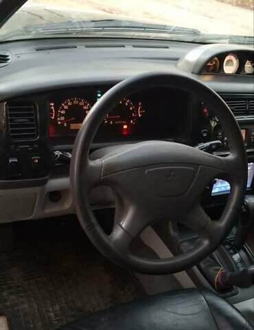 Чорний Міцубісі Паджеро Спорт, об'ємом двигуна 2.97 л та пробігом 215 тис. км за 7500 $, фото 10 на Automoto.ua