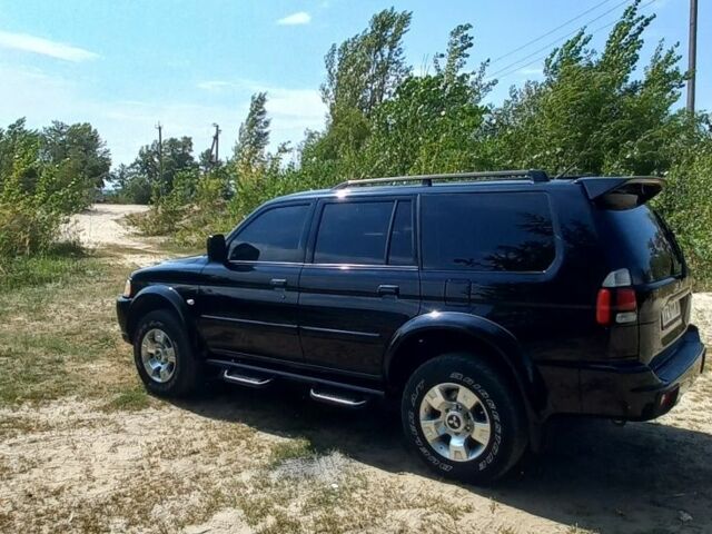 Чорний Міцубісі Паджеро Спорт, об'ємом двигуна 0 л та пробігом 150 тис. км за 9000 $, фото 4 на Automoto.ua