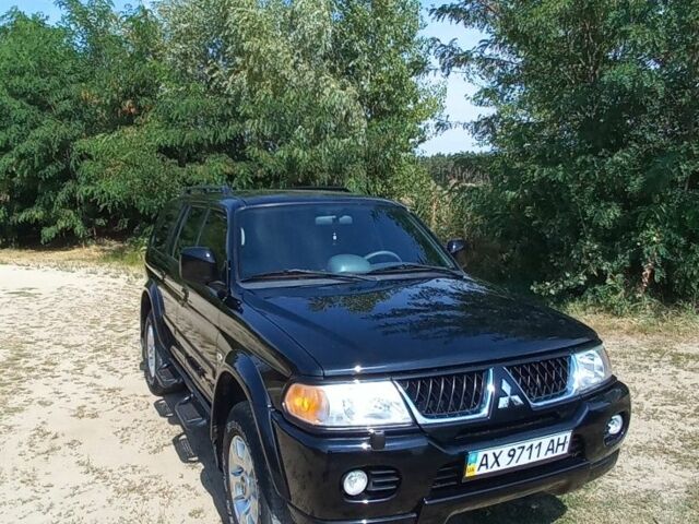 Чорний Міцубісі Паджеро Спорт, об'ємом двигуна 0 л та пробігом 150 тис. км за 9000 $, фото 2 на Automoto.ua