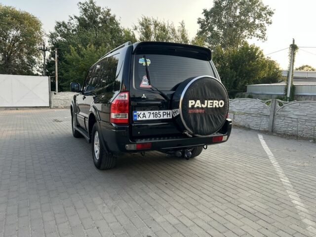 Чорний Міцубісі Паджеро Спорт, об'ємом двигуна 3 л та пробігом 225 тис. км за 7800 $, фото 6 на Automoto.ua