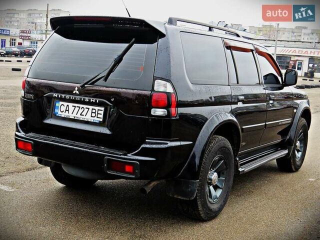 Чорний Міцубісі Паджеро Спорт, об'ємом двигуна 2.97 л та пробігом 181 тис. км за 8500 $, фото 2 на Automoto.ua