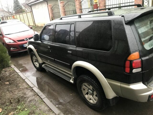 Черный Мицубиси Паджеро Спорт, объемом двигателя 0 л и пробегом 320 тыс. км за 7999 $, фото 2 на Automoto.ua