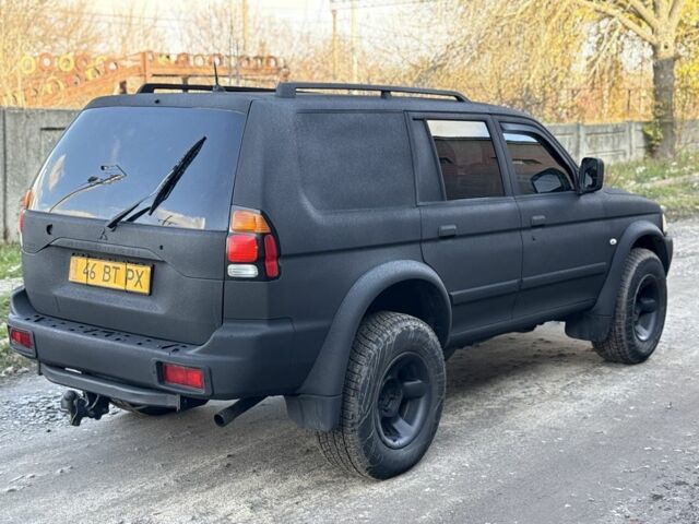 Чорний Міцубісі Паджеро Спорт, об'ємом двигуна 0 л та пробігом 300 тис. км за 3700 $, фото 2 на Automoto.ua