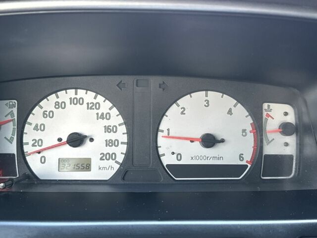 Чорний Міцубісі Паджеро Спорт, об'ємом двигуна 0 л та пробігом 300 тис. км за 3700 $, фото 7 на Automoto.ua