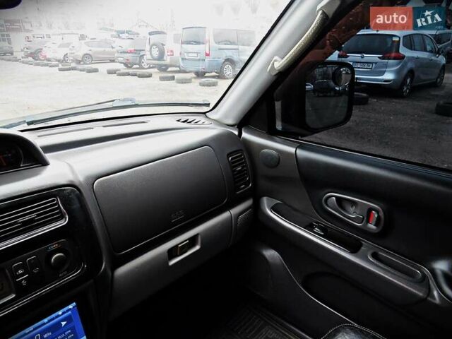 Чорний Міцубісі Паджеро Спорт, об'ємом двигуна 2.97 л та пробігом 181 тис. км за 8500 $, фото 13 на Automoto.ua