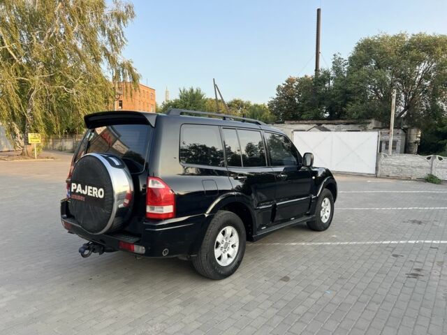 Чорний Міцубісі Паджеро Спорт, об'ємом двигуна 3 л та пробігом 225 тис. км за 7800 $, фото 3 на Automoto.ua
