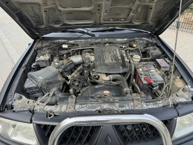 Мицубиси Паджеро Спорт 2007 в Запорожье на Automoto.ua Черный Мицубиси Паджеро Спорт, объемом двигателя 3 л и пробегом 190 тыс. км за 5000 $, фото 13 на Automoto.ua