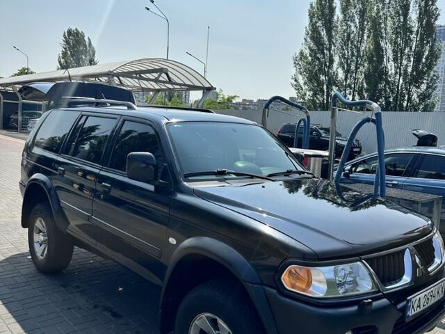 Черный Мицубиси Паджеро Спорт, объемом двигателя 3 л и пробегом 390 тыс. км за 3000 $, фото 9 на Automoto.ua