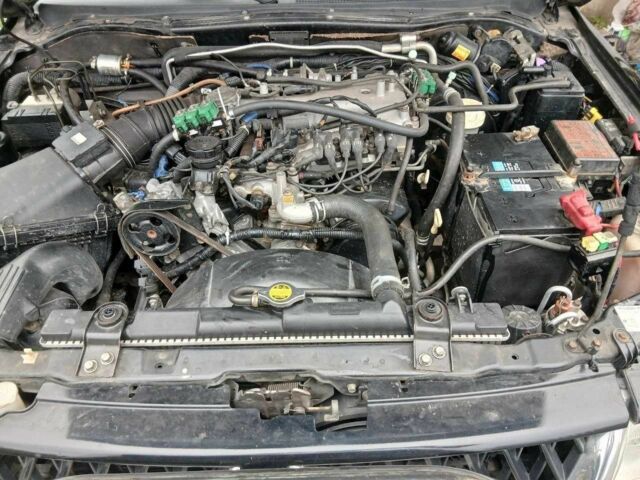 Чорний Міцубісі Паджеро Спорт, об'ємом двигуна 3 л та пробігом 200 тис. км за 8300 $, фото 8 на Automoto.ua