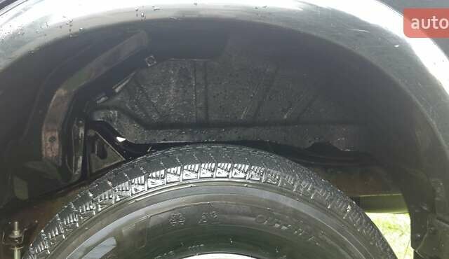 Чорний Міцубісі Паджеро Спорт, об'ємом двигуна 2.97 л та пробігом 195 тис. км за 9400 $, фото 10 на Automoto.ua