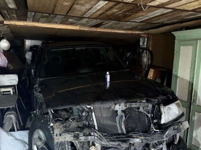 Черный Мицубиси Паджеро Спорт, объемом двигателя 3 л и пробегом 390 тыс. км за 3000 $, фото 5 на Automoto.ua