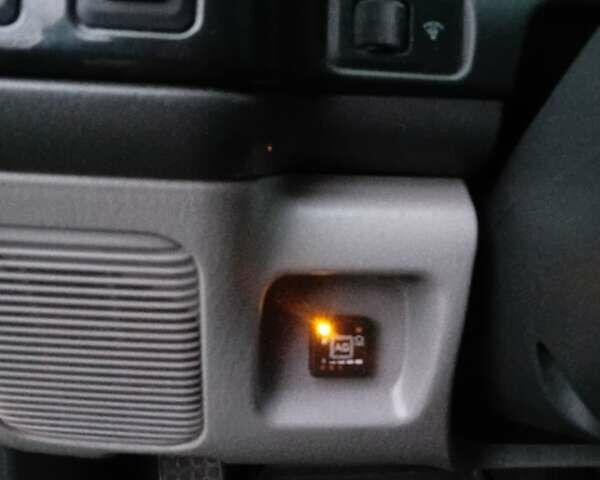 Чорний Міцубісі Паджеро Спорт, об'ємом двигуна 2.97 л та пробігом 230 тис. км за 9500 $, фото 8 на Automoto.ua