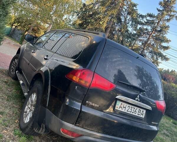 Черный Мицубиси Паджеро Спорт, объемом двигателя 2.5 л и пробегом 320 тыс. км за 12000 $, фото 4 на Automoto.ua