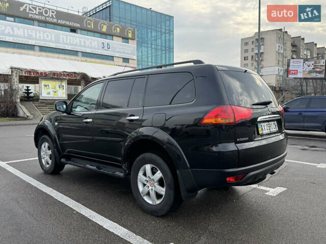 Черный Мицубиси Паджеро Спорт, объемом двигателя 2.5 л и пробегом 219 тыс. км за 12000 $, фото 4 на Automoto.ua