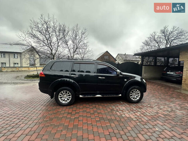Чорний Міцубісі Паджеро Спорт, об'ємом двигуна 2.48 л та пробігом 200 тис. км за 13500 $, фото 7 на Automoto.ua