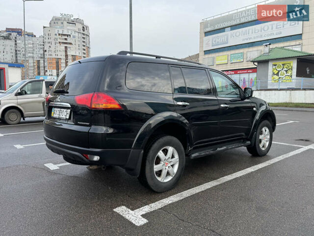 Черный Мицубиси Паджеро Спорт, объемом двигателя 2.5 л и пробегом 219 тыс. км за 12000 $, фото 3 на Automoto.ua