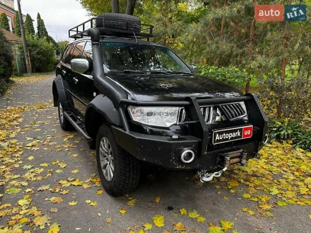 Мицубиси Паджеро Спорт 2010 в Киеве на Automoto.ua Черный Мицубиси Паджеро Спорт, объемом двигателя 2.5 л и пробегом 334 тыс. км за 13790 $, фото 3 на Automoto.ua