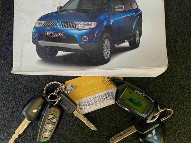 Черный Мицубиси Паджеро Спорт, объемом двигателя 2.5 л и пробегом 154 тыс. км за 13850 $, фото 22 на Automoto.ua