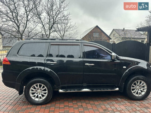 Чорний Міцубісі Паджеро Спорт, об'ємом двигуна 2.48 л та пробігом 200 тис. км за 13500 $, фото 8 на Automoto.ua