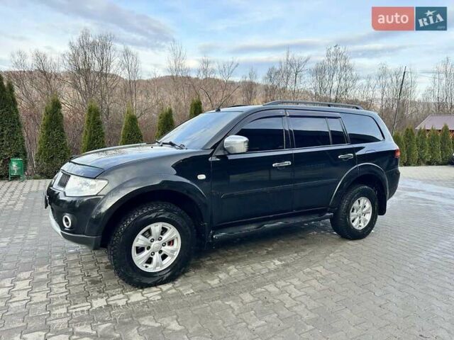 Чорний Міцубісі Паджеро Спорт, об'ємом двигуна 2.48 л та пробігом 245 тис. км за 12500 $, фото 3 на Automoto.ua