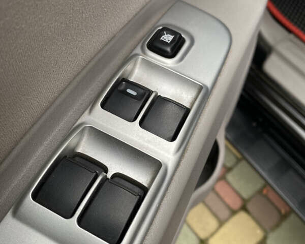 Черный Мицубиси Паджеро Спорт, объемом двигателя 2.5 л и пробегом 154 тыс. км за 13850 $, фото 51 на Automoto.ua