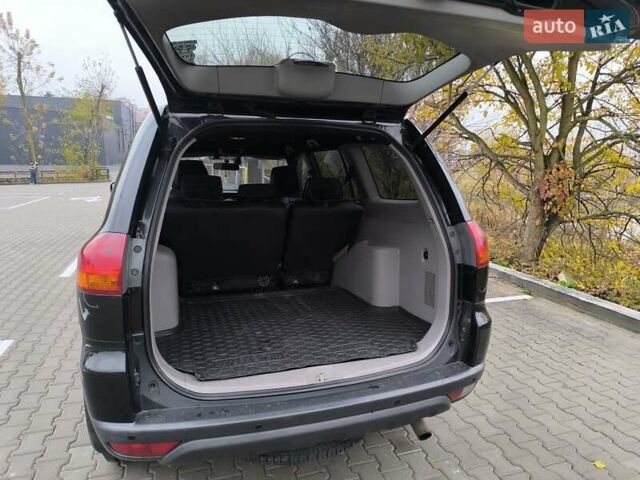 Черный Мицубиси Паджеро Спорт, объемом двигателя 2.48 л и пробегом 233 тыс. км за 13100 $, фото 5 на Automoto.ua