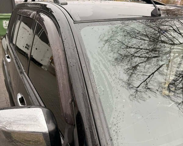 Чорний Міцубісі Паджеро Спорт, об'ємом двигуна 2.48 л та пробігом 225 тис. км за 14799 $, фото 10 на Automoto.ua