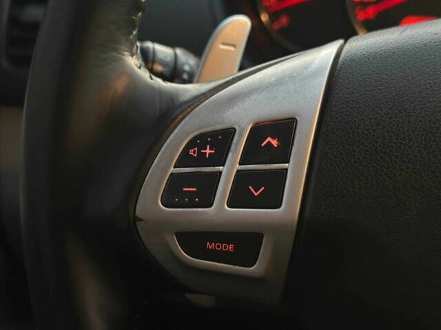 Чорний Міцубісі Паджеро Спорт, об'ємом двигуна 2.5 л та пробігом 197 тис. км за 12990 $, фото 19 на Automoto.ua