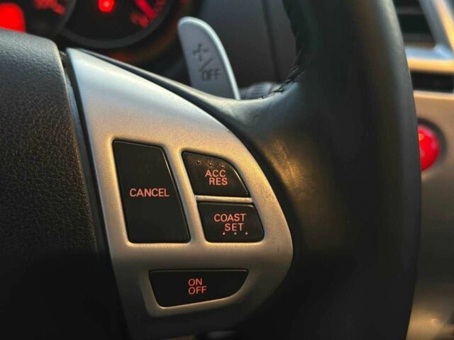 Чорний Міцубісі Паджеро Спорт, об'ємом двигуна 2.5 л та пробігом 197 тис. км за 12990 $, фото 16 на Automoto.ua